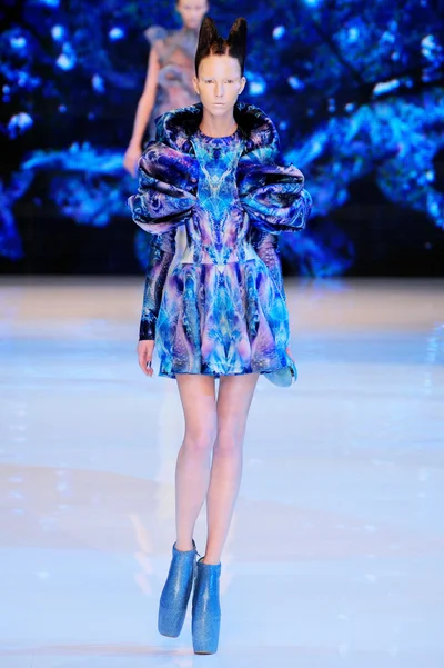 Look 40